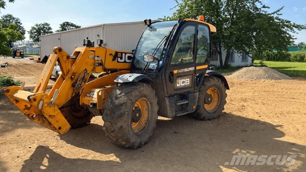 JCB 538-70 Lauksaimniecības pacēlāji