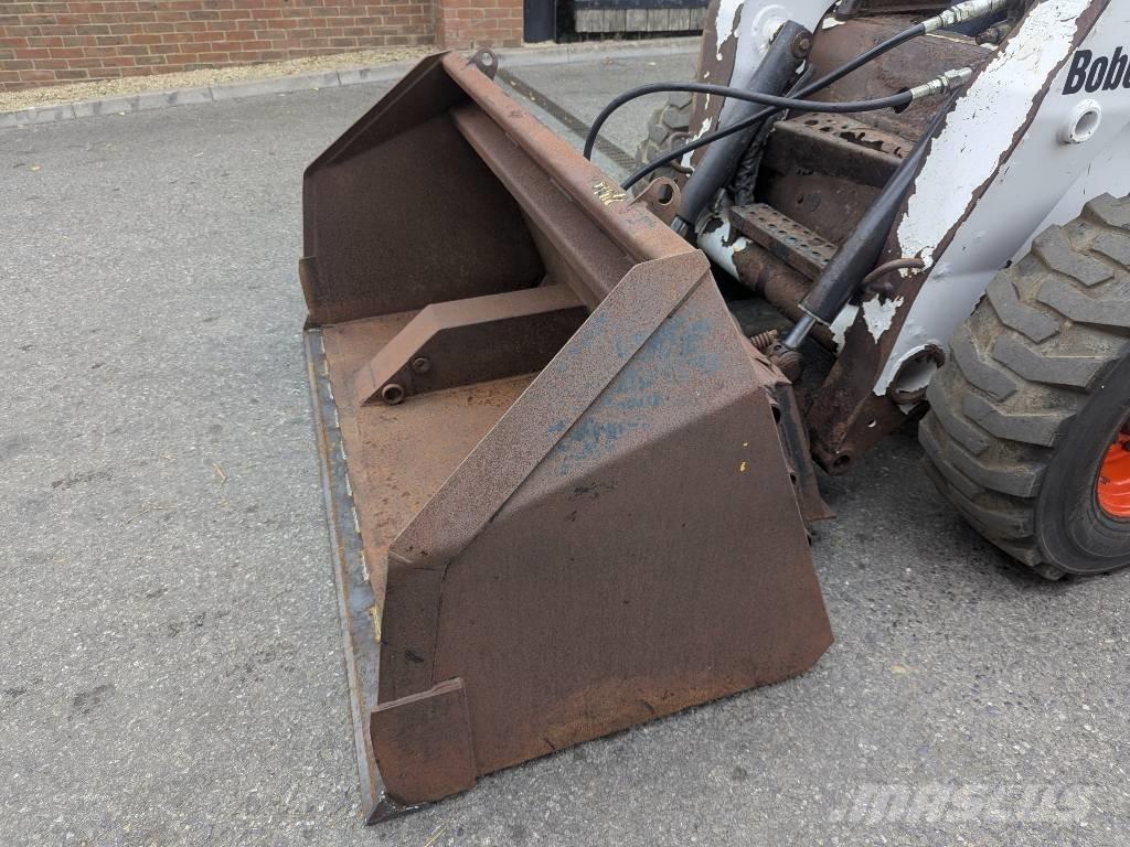 Bobcat TIPTOE BUCKET Kausi