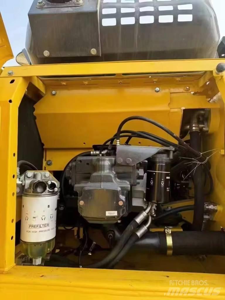 Komatsu PC 200 Kāpurķēžu ekskavatori