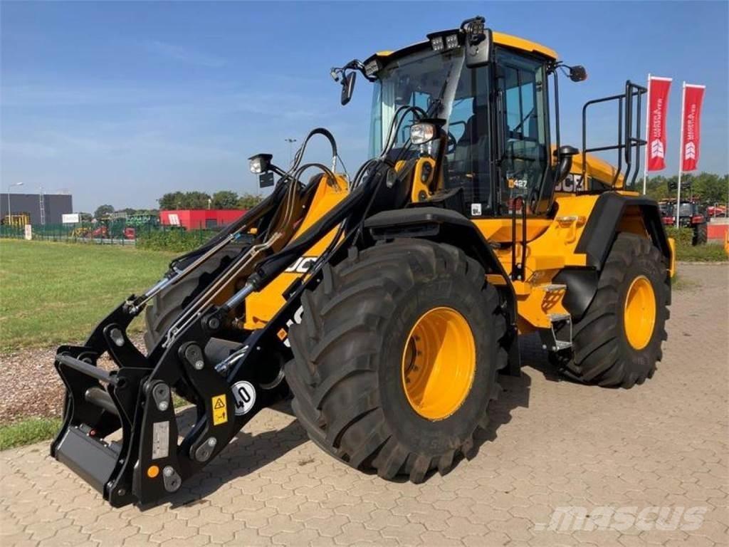 JCB 427 AGRI Iekrāvēji uz riteņiem