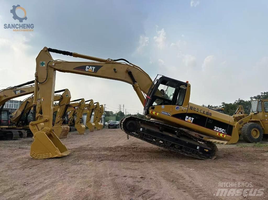 CAT 325 CL Kāpurķēžu ekskavatori