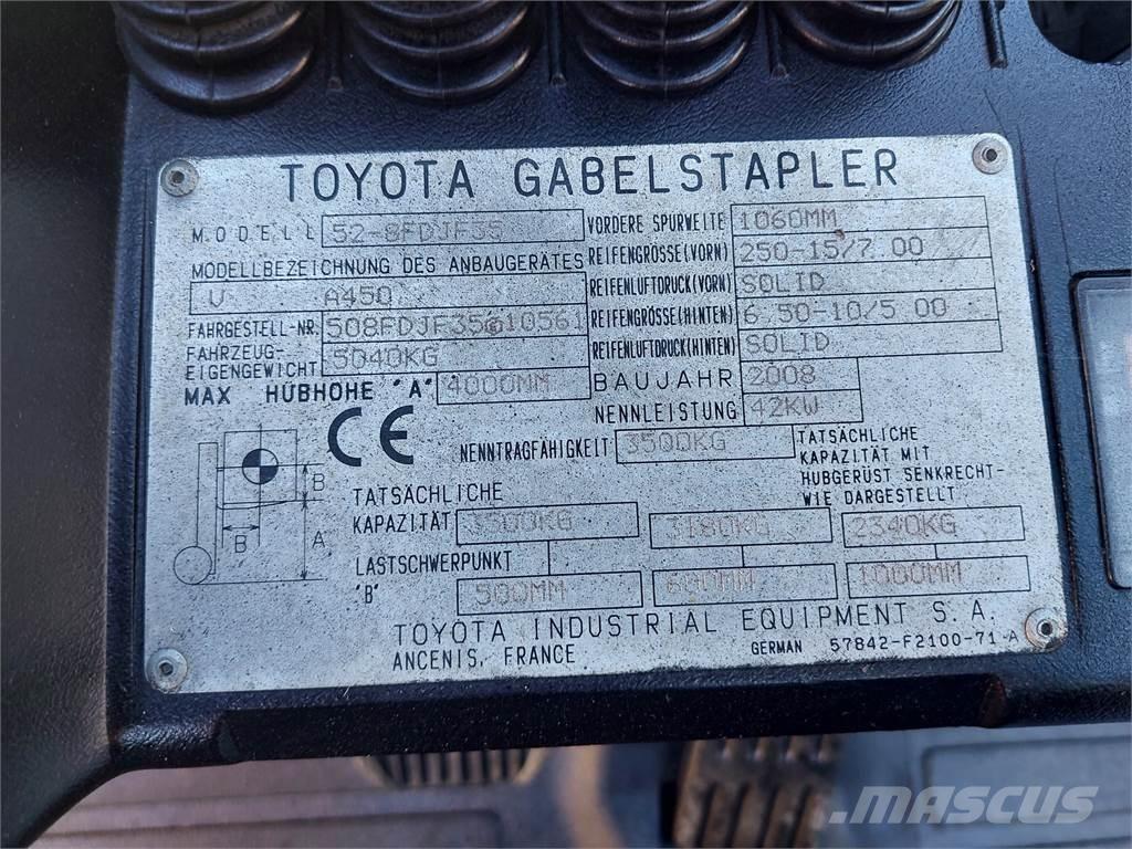 Toyota 52 8FDJF35 Tehnika ar dīzeļa dzinēju