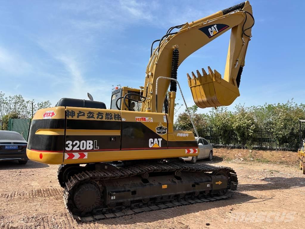 CAT 320 B Kāpurķēžu ekskavatori
