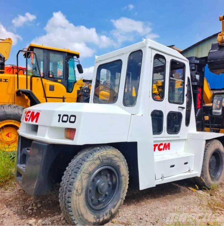 TCM FD 100 Tehnika ar dīzeļa dzinēju