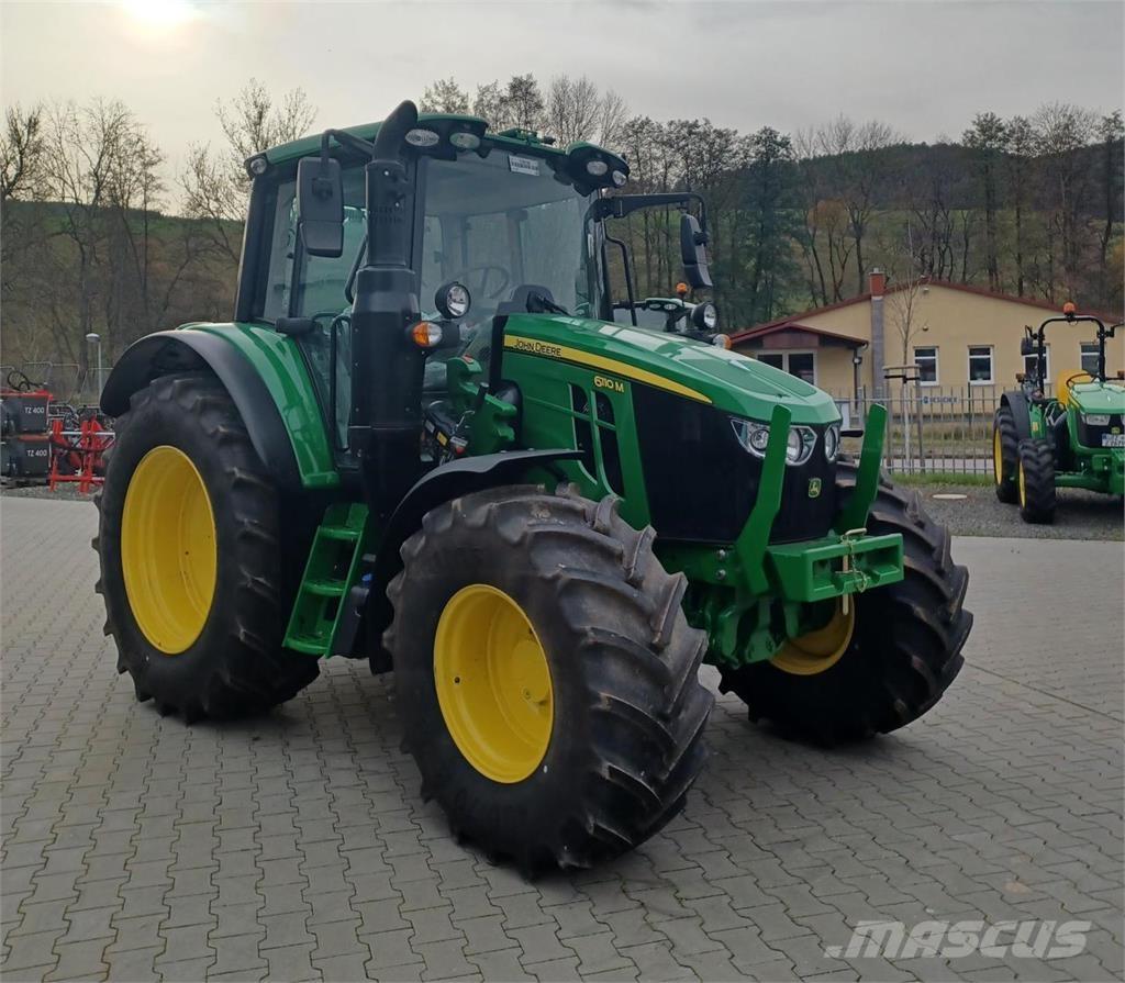 John Deere 6110M Traktori