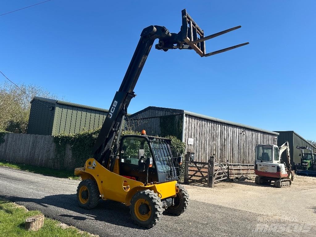 JCB 520-40 Teleskopiskie manipulatori