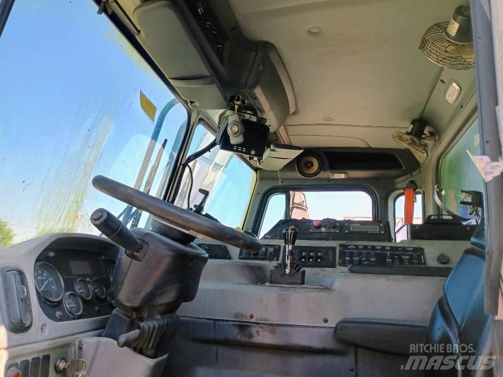 Peterbilt 520 Atkritumu izvešanas transports