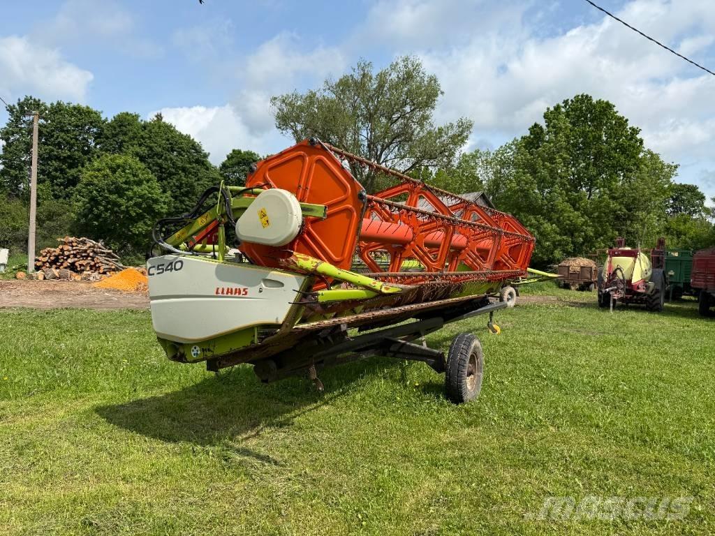 CLAAS Avero 240 Ražas novākšanas kombaini