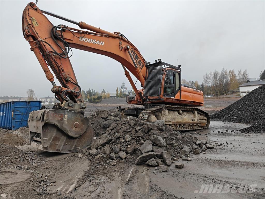 Doosan DX520LC Kāpurķēžu ekskavatori
