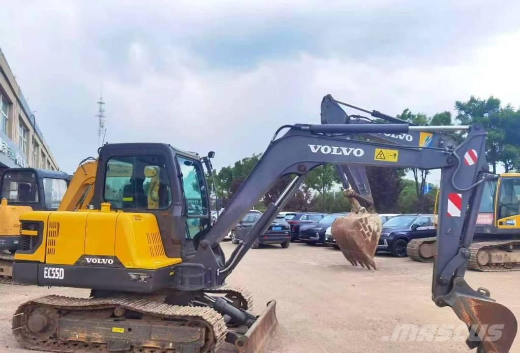 Volvo 55 Kāpurķēžu ekskavatori