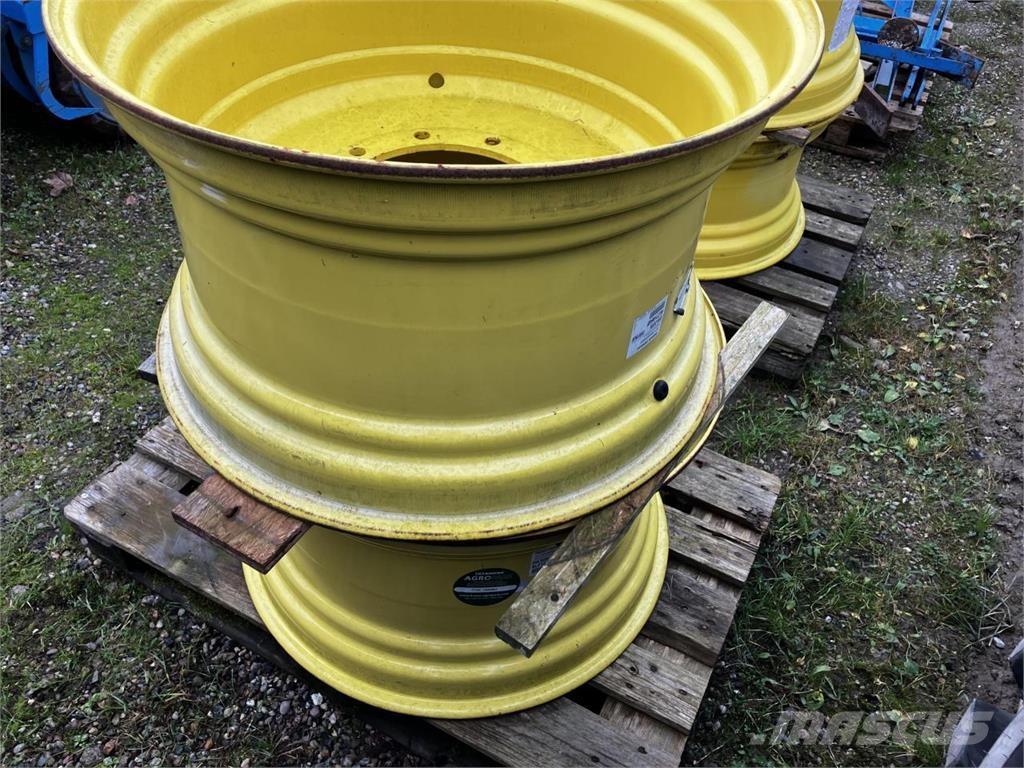 John Deere 18x30 Riepas, riteņi un diski
