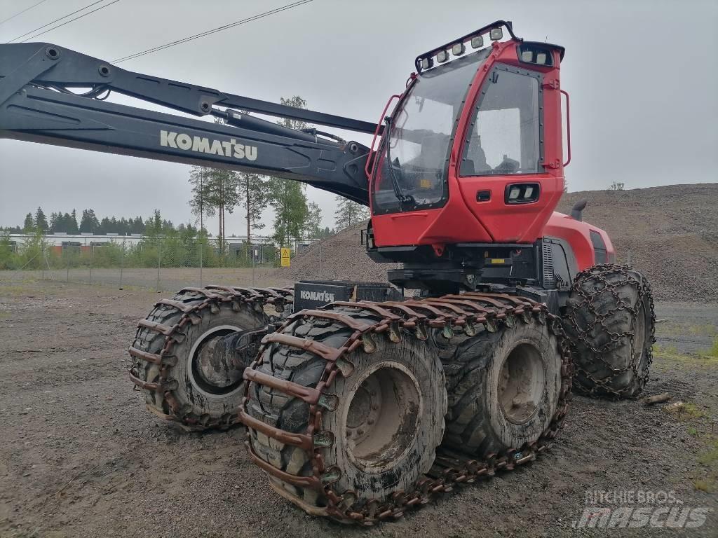 Komatsu 911 Harvesteri