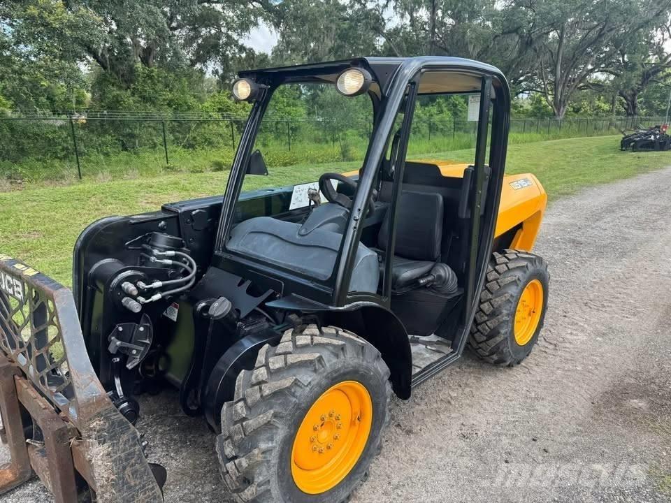JCB 515-40 Teleskopiskie manipulatori