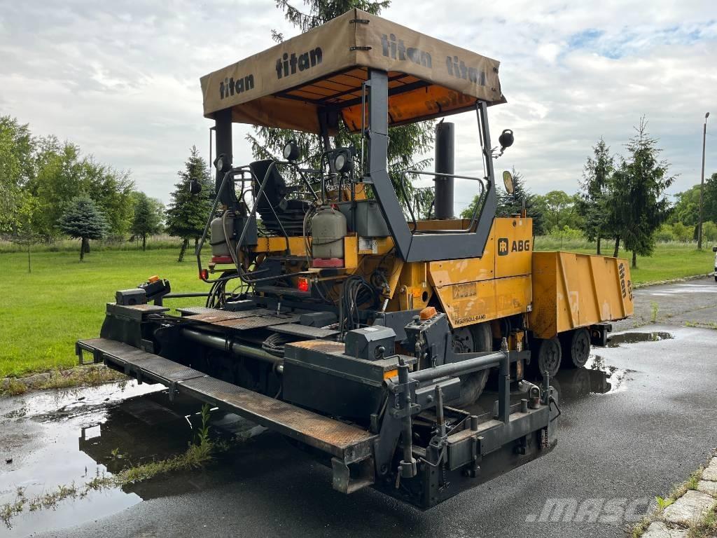 ABG Titan 455 Asfalta klājēji