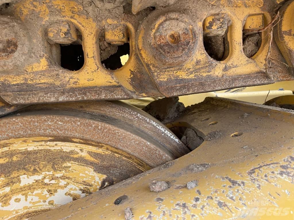 CAT D 6 T EPA Kāpurķēžu buldozeri