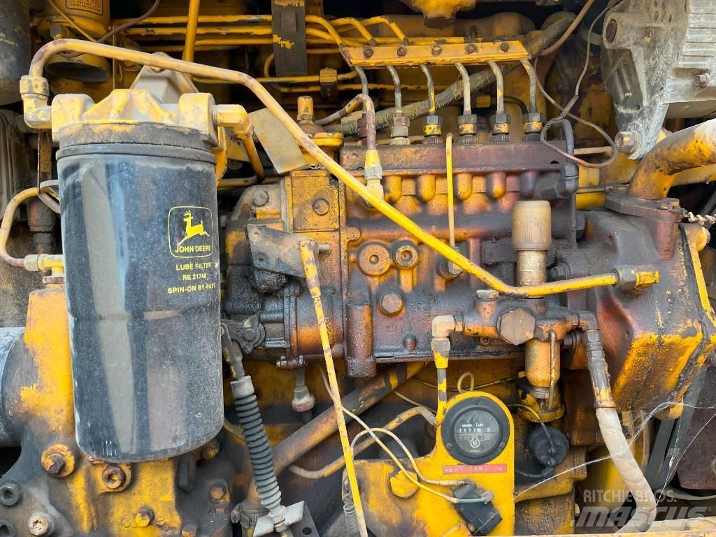DEERE 862 Skrēperi