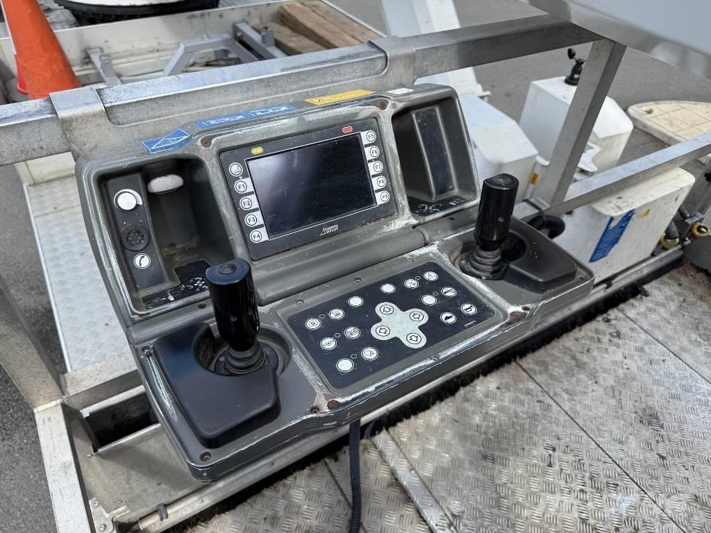 Bronto Skylift S56XR Pacēlāji uz automašīnas bāzes