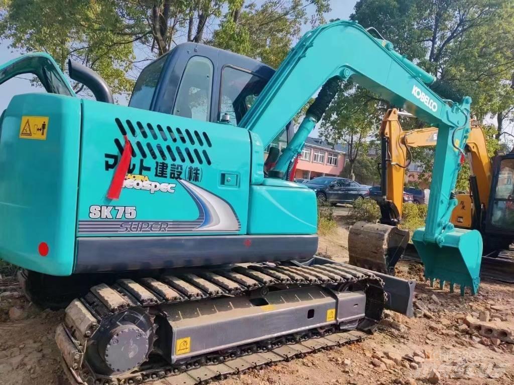 Kobelco SK 75 Vidēja lieluma ekskavatori 7 t - 12 t
