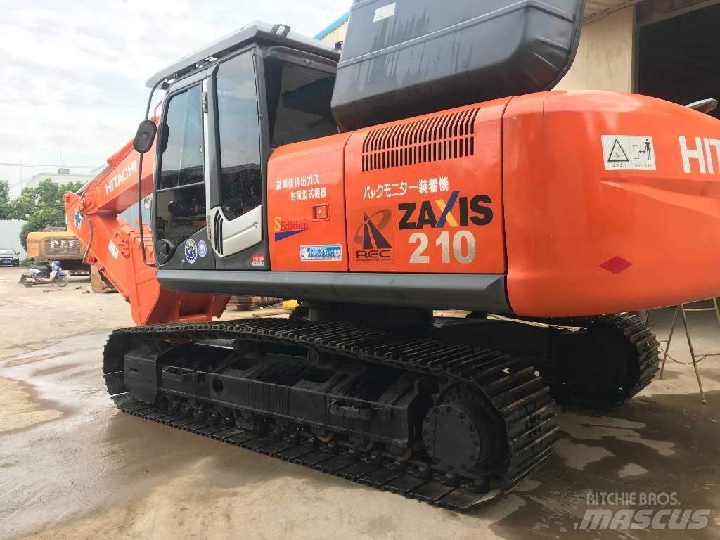Hitachi ZX 210 Kāpurķēžu ekskavatori
