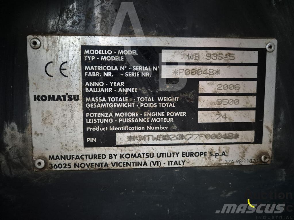 Komatsu WB93S-5 Ekskavatori-iekrāvēji