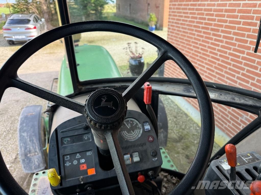 John Deere 3050 Traktori
