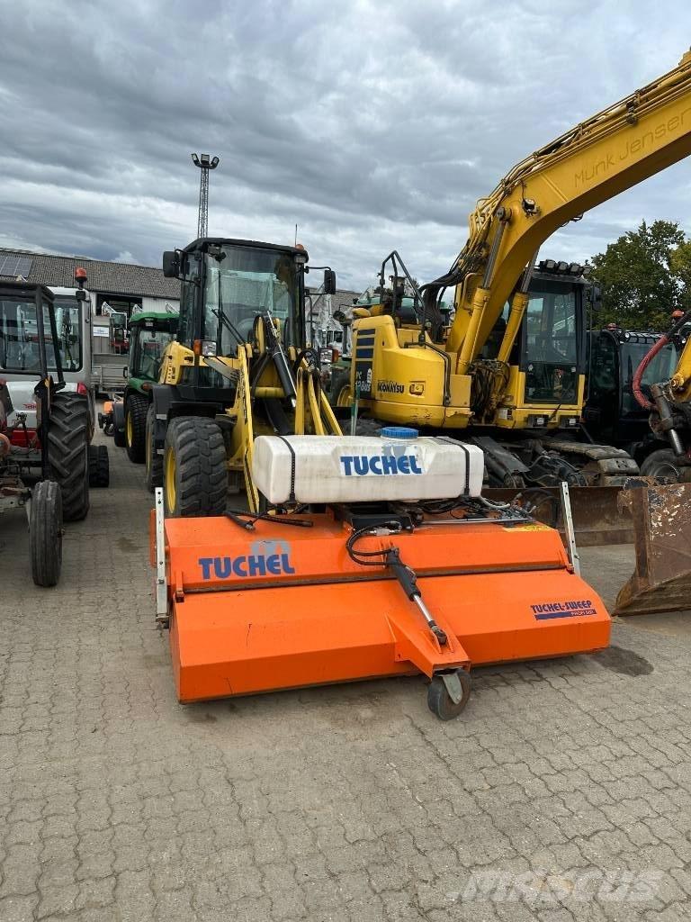 Yanmar V 100 Mini iekrāvēji