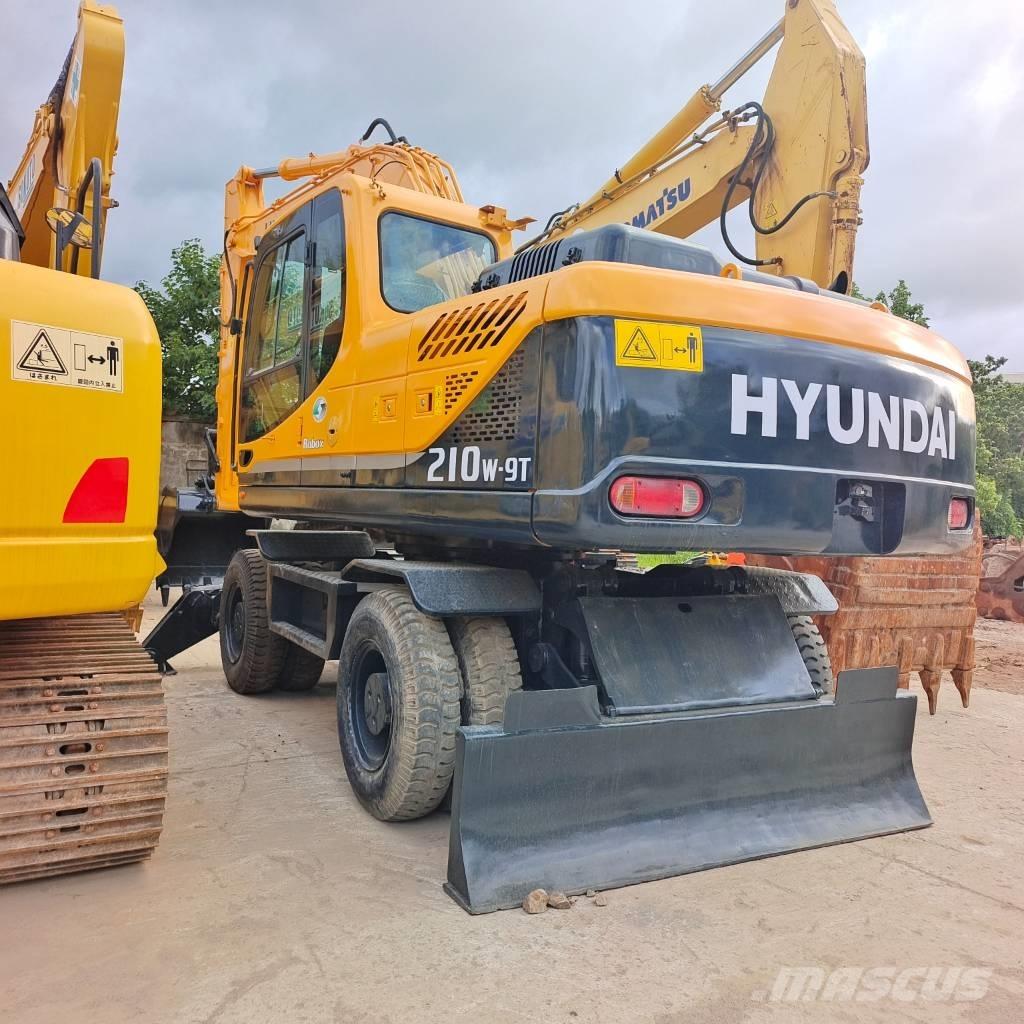 Hyundai 210W-9 Ekskavatori uz riteņiem