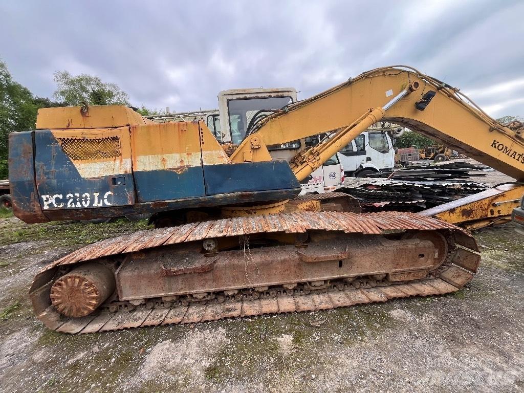 Komatsu PC 210-5 Kāpurķēžu ekskavatori