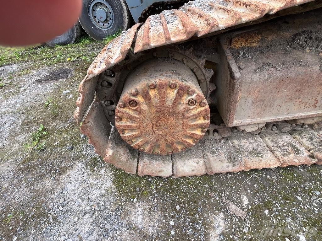 Komatsu PC 210-5 Kāpurķēžu ekskavatori