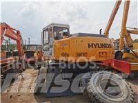 Hyundai R130WD Ekskavatori uz riteņiem