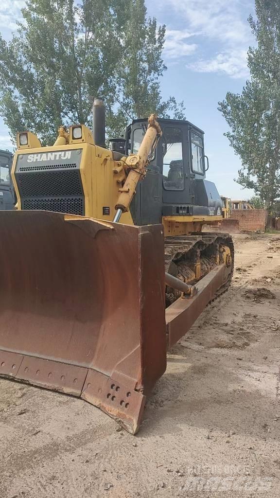Shantui SD 32 Kāpurķēžu buldozeri