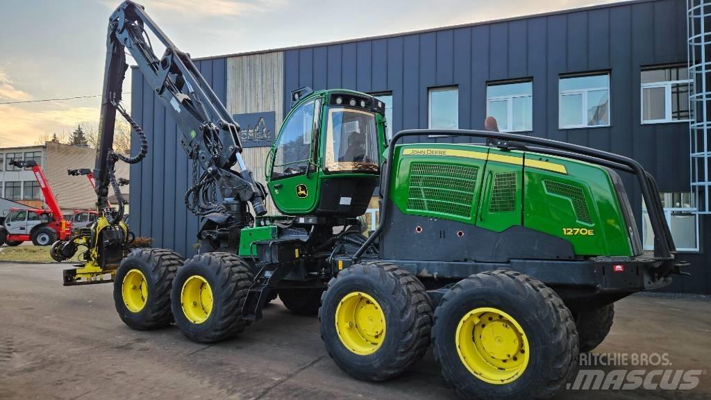 John Deere 1270 G Harvesteri
