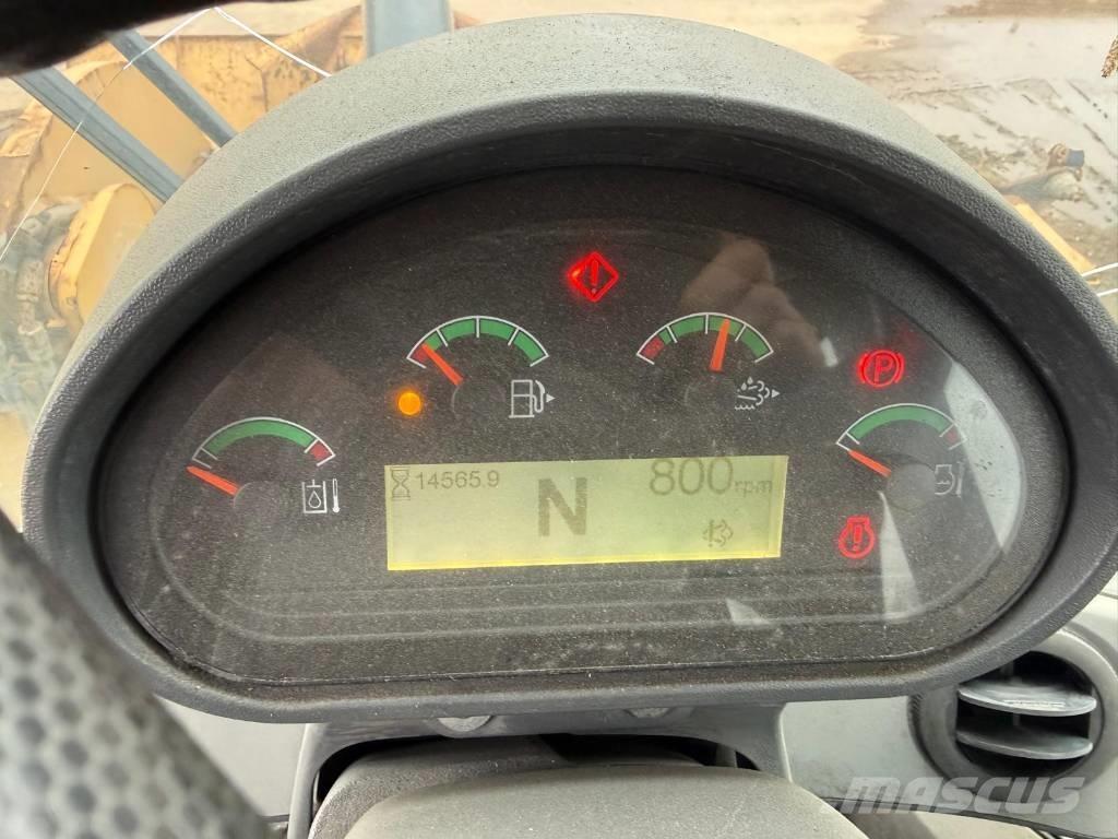 CAT 938 M Iekrāvēji uz riteņiem