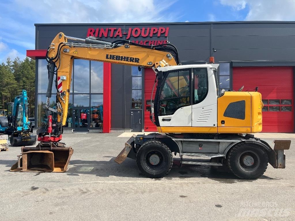 Liebherr A 918 Comp Ekskavatori uz riteņiem