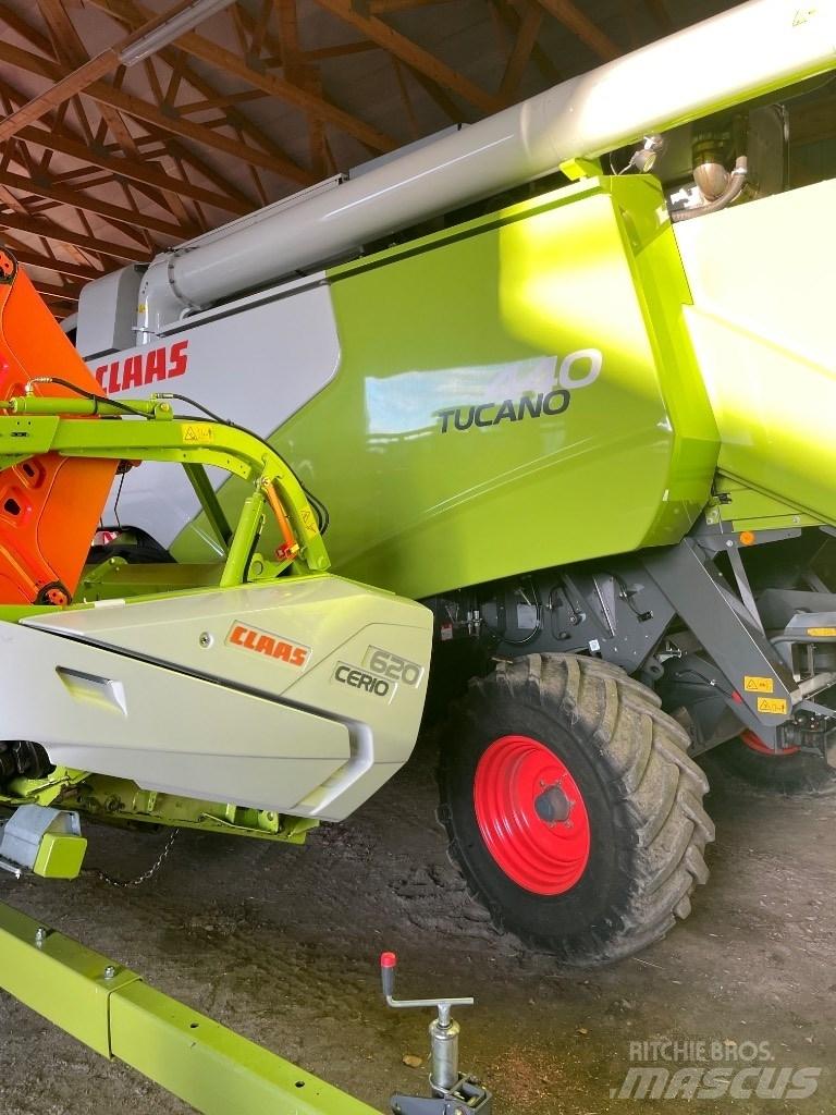 CLAAS Tucano 440 Ražas novākšanas kombaini