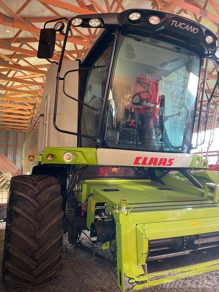 CLAAS Tucano 440 Ražas novākšanas kombaini