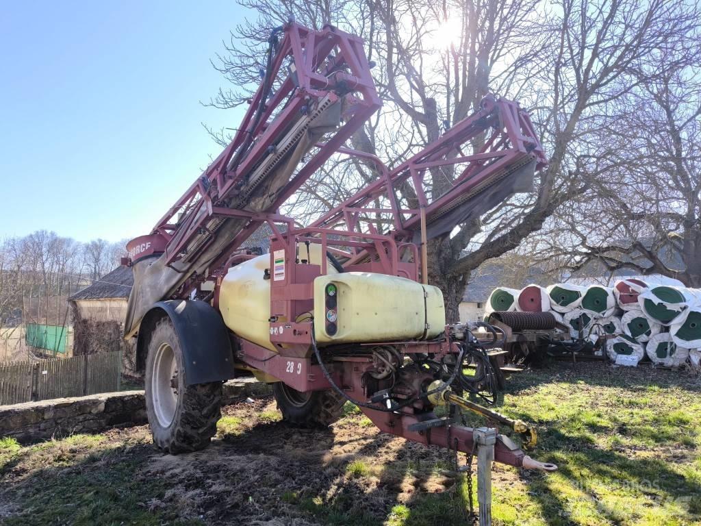 Hardi Commander 2800 Piekabināmie smidzinātāji(miglotāji)