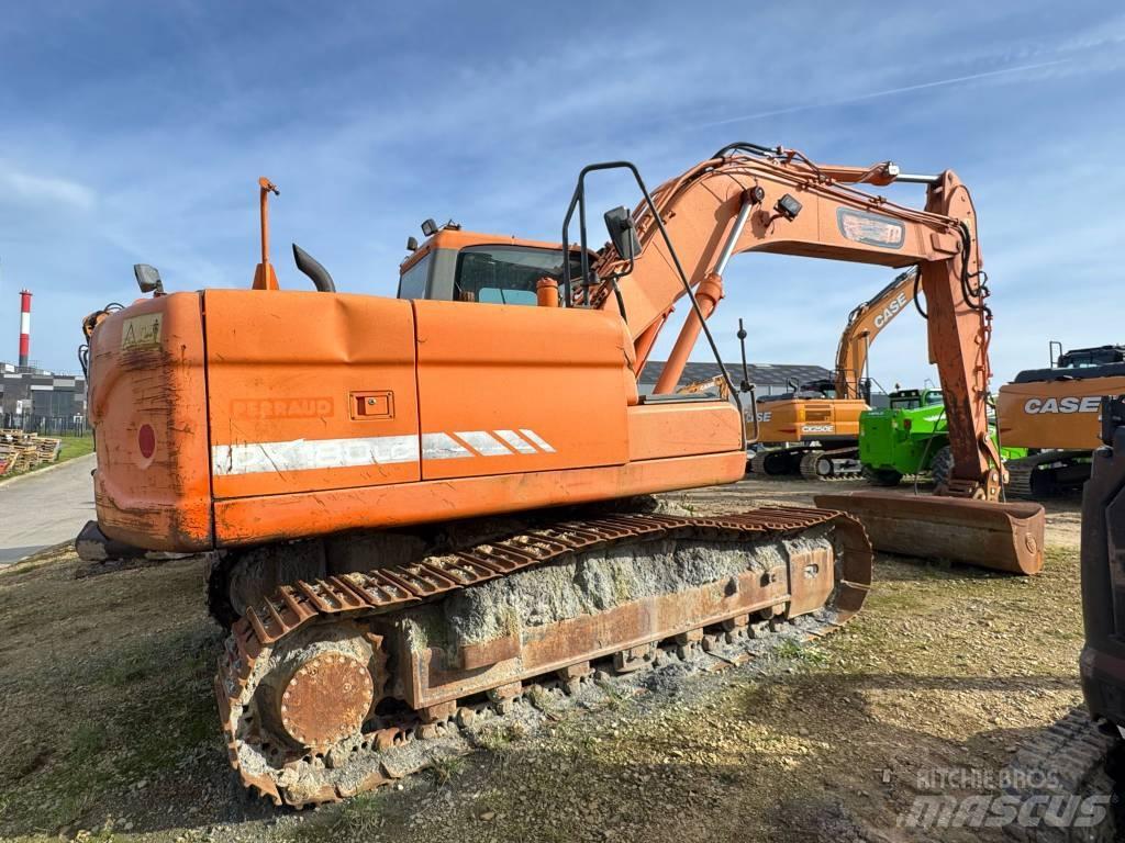 Doosan DX 180 LC Kāpurķēžu ekskavatori