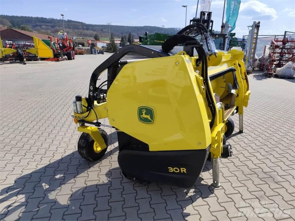 John Deere 9700i Lopbarības novācēji
