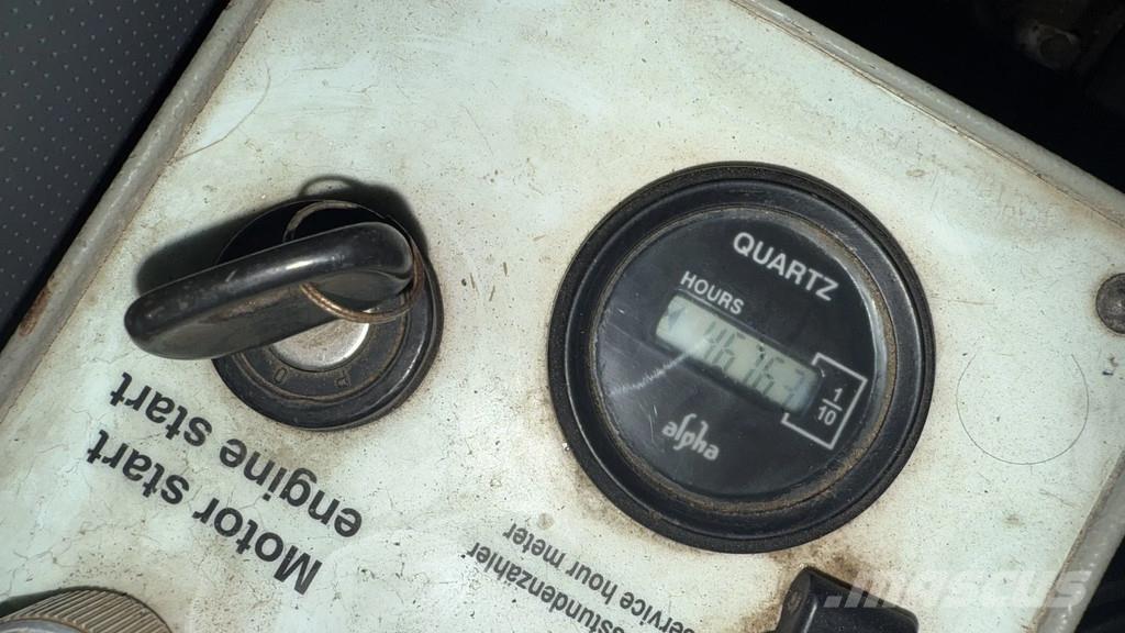 Sennebogen 630 M Celtņi nelīdzenām virsmām