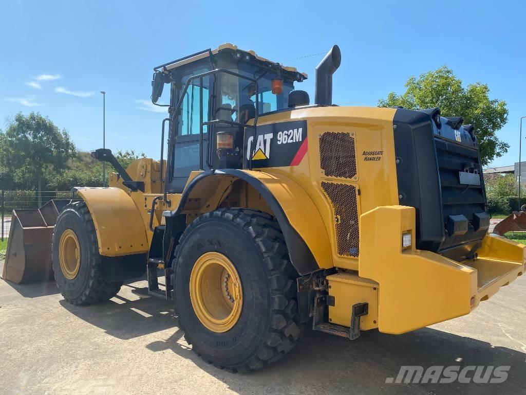 CAT 962 M Iekrāvēji uz riteņiem