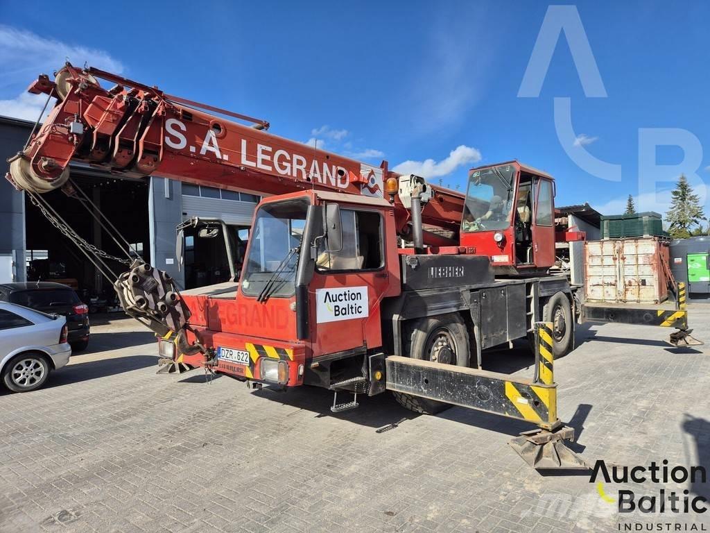 Liebherr UTM 526 Smagās mašīnas ar celtni
