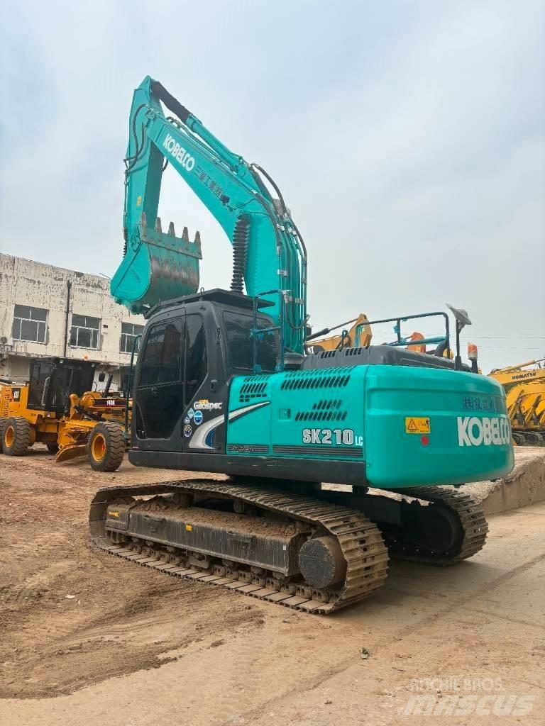 Kobelco SK 210 Kāpurķēžu ekskavatori