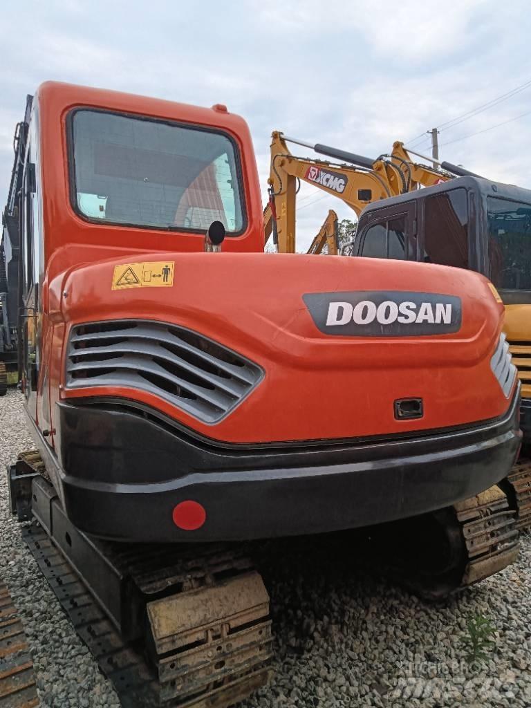 Doosan DX 75 Mini ekskavatori < 7 t