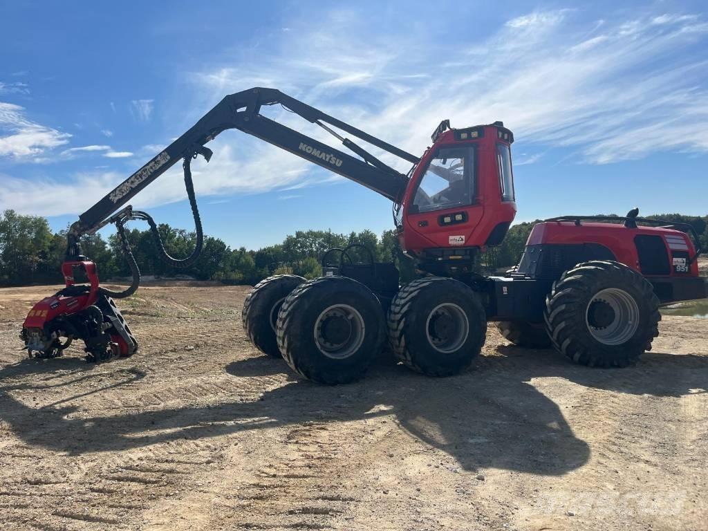 Komatsu 951 Harvesteri
