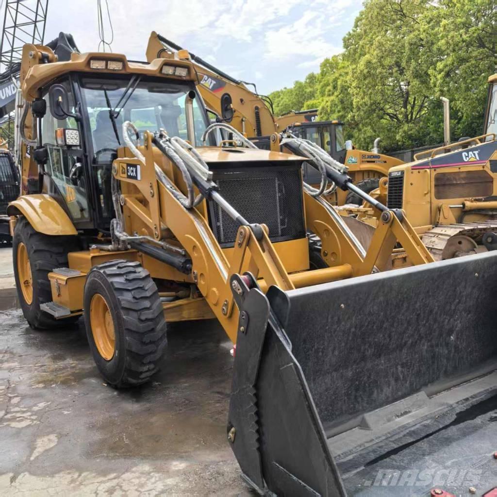 JCB 3 CX Ekskavatori-iekrāvēji