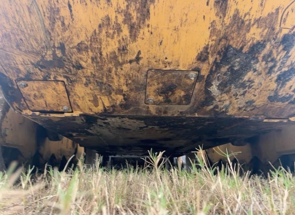 CAT 299 D 3 Lietoti riteņu kompaktiekrāvēji