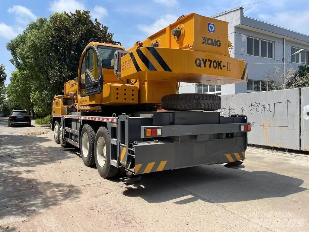 XCMG QY70K-II Pacēlāji, vinčas un materiālu lifti