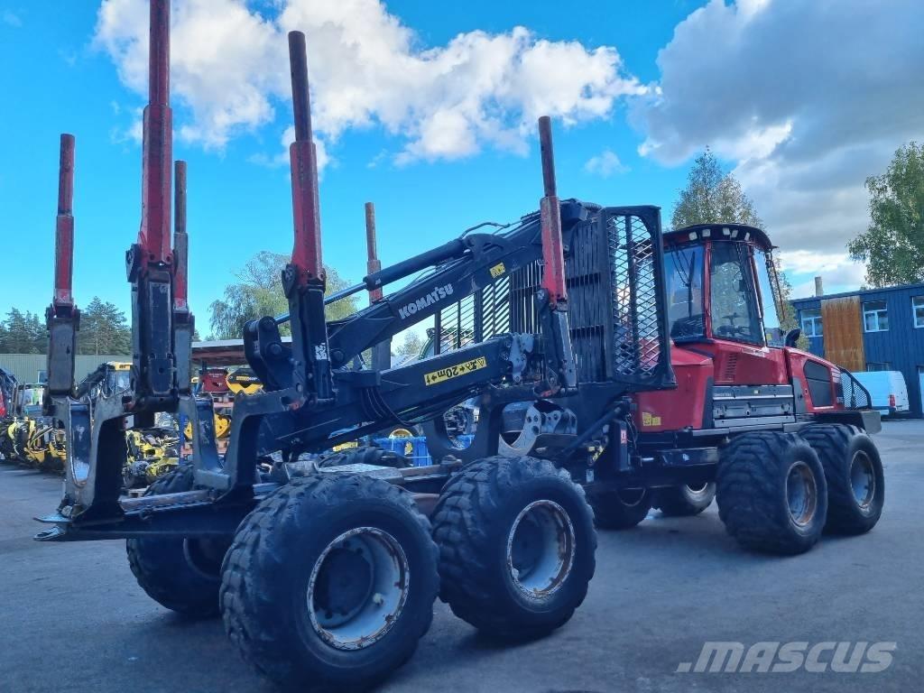 Komatsu 875 Forvarderi