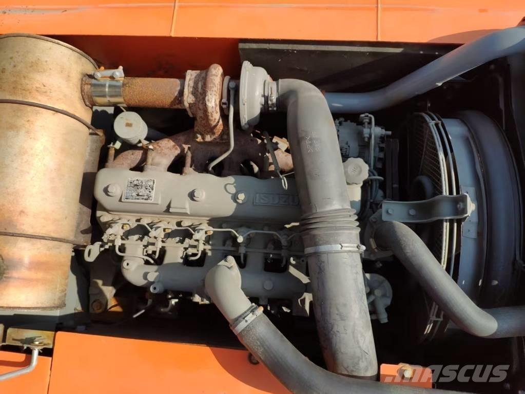 Hitachi Zaxis 210 Kāpurķēžu ekskavatori